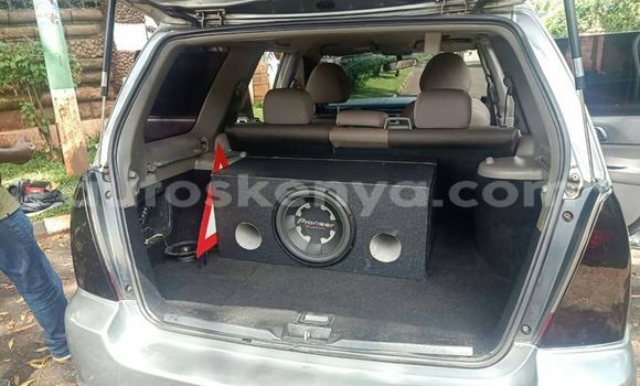 Oofamaa Subaru Forester Silver Makiinaa iti Thika keessatti Nairobi keessatti Oofamaa Subaru Forester Silver Makiinaa iti Thika keessatti Nairobi keessatti