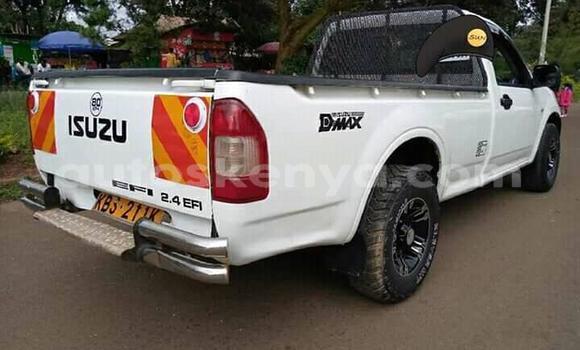 Oofamaa Isuzu D–MAX White Makiinaa iti Thika keessatti Nairobi keessatti Oofamaa Isuzu D–MAX White Makiinaa iti Thika keessatti Nairobi keessatti