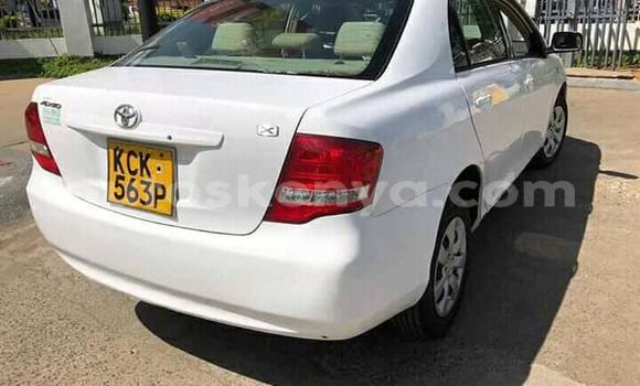 Oofamaa Toyota Axio White Makiinaa iti Thika keessatti Nairobi keessatti Oofamaa Toyota Axio White Makiinaa iti Thika keessatti Nairobi keessatti