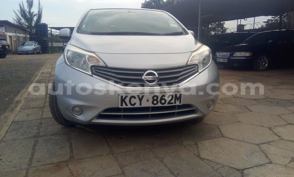 Oofamaa Nissan Note Silver Makiinaa iti Thika keessatti Nairobi keessatti Oofamaa Nissan Note Silver Makiinaa iti Thika keessatti Nairobi keessatti