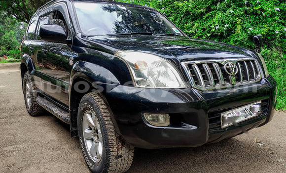 Nunua Ilio tumika Toyota Land Cruiser Prado Nyeusi Gari ndani ya Nairobi nchini Nairobi Nunua Ilio tumika Toyota Land Cruiser Prado Nyeusi Gari ndani ya Nairobi nchini Nairobi