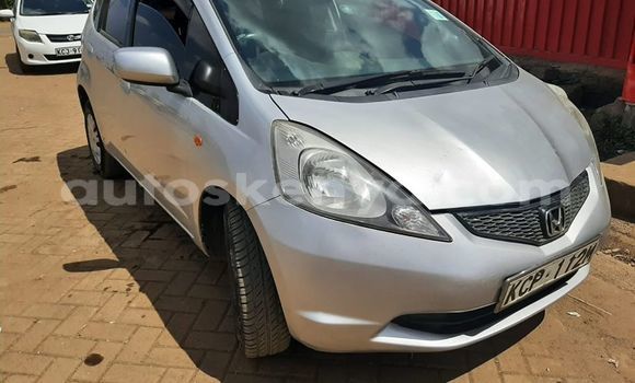 Buy Used Honda Fit Silver Car in Nairobi in Nairobi
