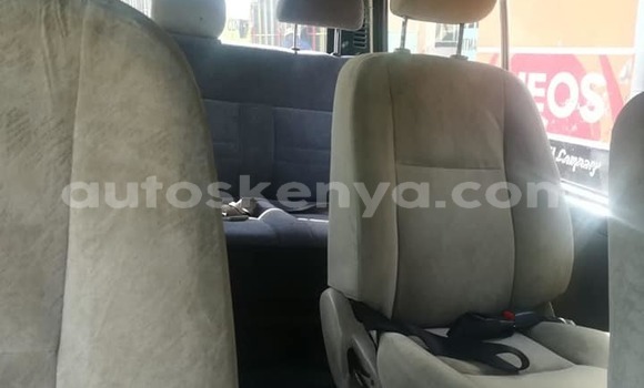 Nunua Ilio tumika Toyota Hiace Kijani Gari ndani ya Nairobi nchini Nairobi Nunua Ilio tumika Toyota Hiace Kijani Gari ndani ya Nairobi nchini Nairobi