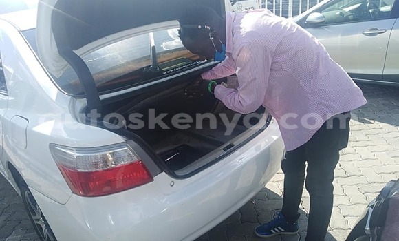 Nunua Ilio tumika Toyota Premio Nyeupe Gari ndani ya Nairobi nchini Nairobi Nunua Ilio tumika Toyota Premio Nyeupe Gari ndani ya Nairobi nchini Nairobi