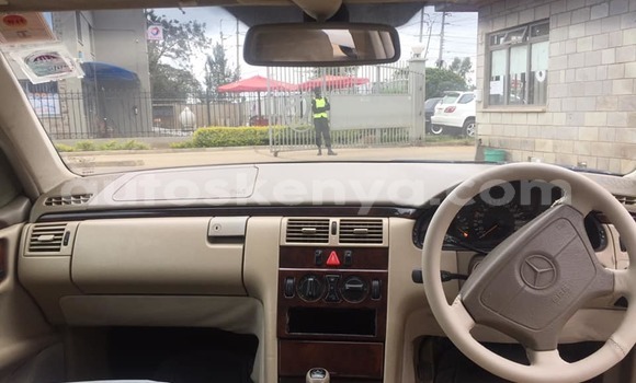 Buy Used Mercedes‒Benz E–Class Blue Car in Nairobi in Nairobi Buy Used Mercedes‒Benz E–Class Blue Car in Nairobi in Nairobi