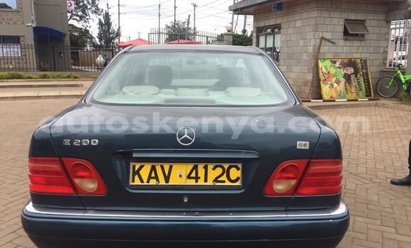 Buy Used Mercedes‒Benz E–Class Blue Car in Nairobi in Nairobi Buy Used Mercedes‒Benz E–Class Blue Car in Nairobi in Nairobi