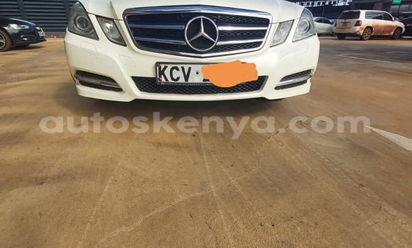 Nunua Ilio tumika Mercedes‒Benz E–Class Nyeupe Gari ndani ya Nairobi nchini Nairobi Nunua Ilio tumika Mercedes‒Benz E–Class Nyeupe Gari ndani ya Nairobi nchini Nairobi