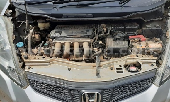 Oofamaa Honda Fit Silver Makiinaa iti Nairobi keessatti Nairobi keessatti Oofamaa Honda Fit Silver Makiinaa iti Nairobi keessatti Nairobi keessatti