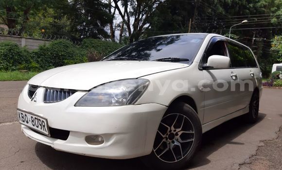 Buy Used Mitsubishi Lancer White Car in Nairobi in Nairobi