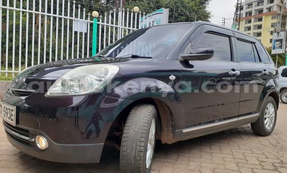 Oofamaa Mazda Verisa Black Makiinaa iti Nairobi keessatti Nairobi keessatti
