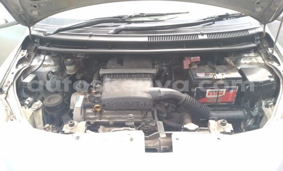 Nunua Ilio tumika Toyota Belta Fedha Gari ndani ya Nairobi nchini Nairobi Nunua Ilio tumika Toyota Belta Fedha Gari ndani ya Nairobi nchini Nairobi