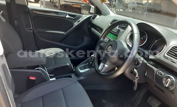 Oofamaa Volkswagen Golf White Makiinaa iti Nairobi keessatti Nairobi keessatti Oofamaa Volkswagen Golf White Makiinaa iti Nairobi keessatti Nairobi keessatti