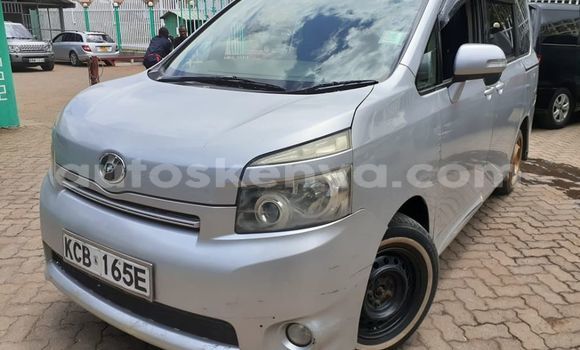Oofamaa Toyota Voxy Silver Makiinaa iti Nairobi keessatti Nairobi keessatti Oofamaa Toyota Voxy Silver Makiinaa iti Nairobi keessatti Nairobi keessatti