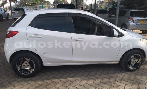 Buy Used Mazda Demio White Car in Nairobi in Nairobi