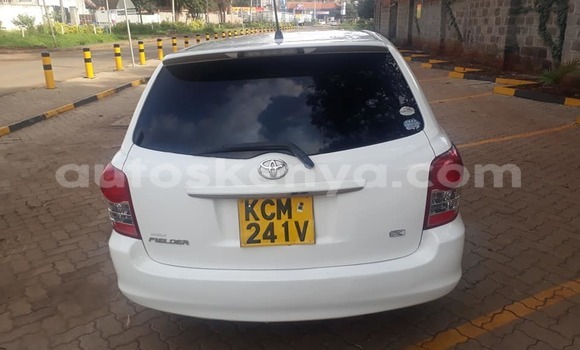Oofamaa Toyota Fielder White Makiinaa iti Nairobi keessatti Nairobi keessatti Oofamaa Toyota Fielder White Makiinaa iti Nairobi keessatti Nairobi keessatti