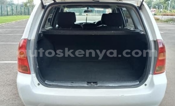 Oofamaa Toyota Fielder White Makiinaa iti Nairobi keessatti Nairobi keessatti Oofamaa Toyota Fielder White Makiinaa iti Nairobi keessatti Nairobi keessatti