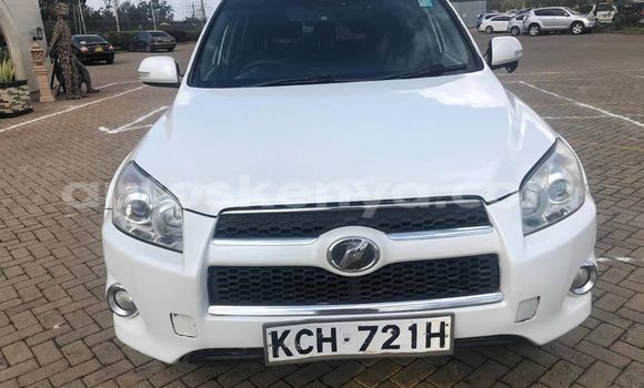 Oofamaa Toyota RAV4 White Makiinaa iti Nairobi keessatti Nairobi keessatti Oofamaa Toyota RAV4 White Makiinaa iti Nairobi keessatti Nairobi keessatti