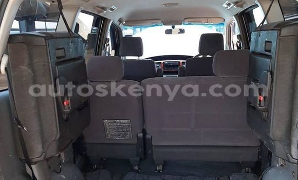 Oofamaa Toyota Noah Silver Makiinaa iti Nairobi keessatti Nairobi keessatti Oofamaa Toyota Noah Silver Makiinaa iti Nairobi keessatti Nairobi keessatti
