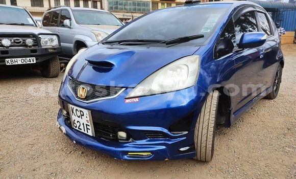 Nunua Ilio tumika Honda Fit Bluu Gari ndani ya Nairobi nchini Nairobi