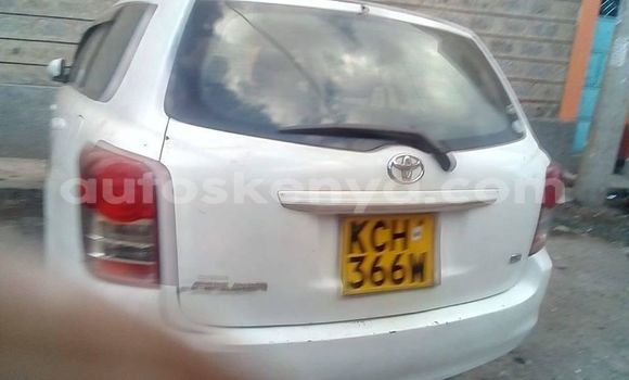 Oofamaa Toyota Fielder White Makiinaa iti Thika keessatti Nairobi keessatti Oofamaa Toyota Fielder White Makiinaa iti Thika keessatti Nairobi keessatti
