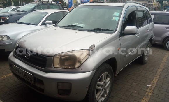 Oofamaa Toyota RAV4 Silver Makiinaa iti Nairobi keessatti Nairobi keessatti Oofamaa Toyota RAV4 Silver Makiinaa iti Nairobi keessatti Nairobi keessatti
