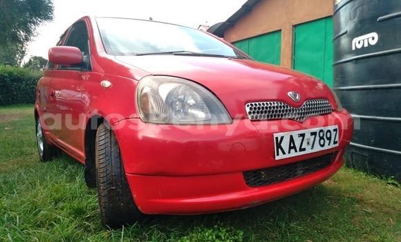 Nunua Ilio tumika Toyota Vitz Nyekundu Gari ndani ya Nairobi nchini Nairobi