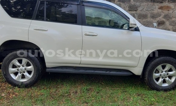 Buy Used Toyota Land Cruiser White Car in Thika in Nairobi Buy Used Toyota Land Cruiser White Car in Thika in Nairobi