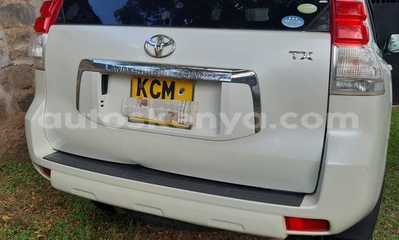 Buy Used Toyota Land Cruiser White Car in Thika in Nairobi Buy Used Toyota Land Cruiser White Car in Thika in Nairobi