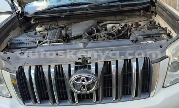 Buy Used Toyota Land Cruiser White Car in Thika in Nairobi Buy Used Toyota Land Cruiser White Car in Thika in Nairobi