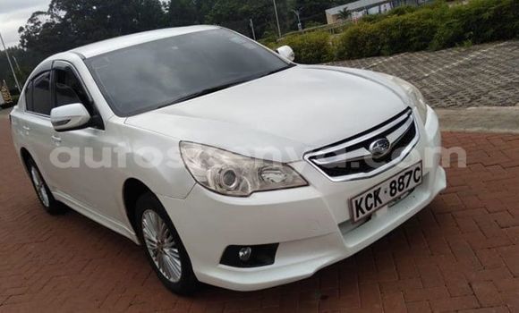 Nunua Ilio tumika Subaru Legacy Nyeupe Gari ndani ya Nairobi nchini Nairobi Nunua Ilio tumika Subaru Legacy Nyeupe Gari ndani ya Nairobi nchini Nairobi