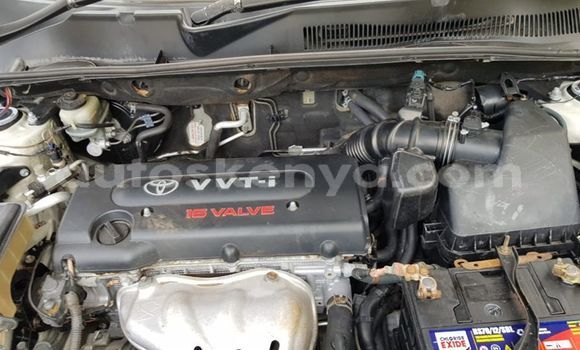 Nunua Ilio tumika Toyota RAV4 Nyeupe Gari ndani ya Nairobi nchini Nairobi Nunua Ilio tumika Toyota RAV4 Nyeupe Gari ndani ya Nairobi nchini Nairobi
