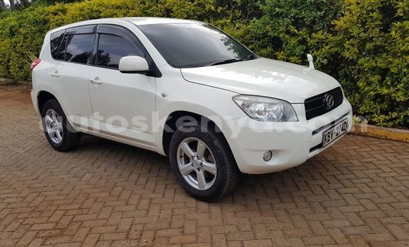 Nunua Ilio tumika Toyota RAV4 Nyeupe Gari ndani ya Nairobi nchini Nairobi Nunua Ilio tumika Toyota RAV4 Nyeupe Gari ndani ya Nairobi nchini Nairobi