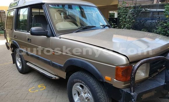 Buy Used Land Rover Defender Silver Car in Nairobi in Nairobi Buy Used Land Rover Defender Silver Car in Nairobi in Nairobi