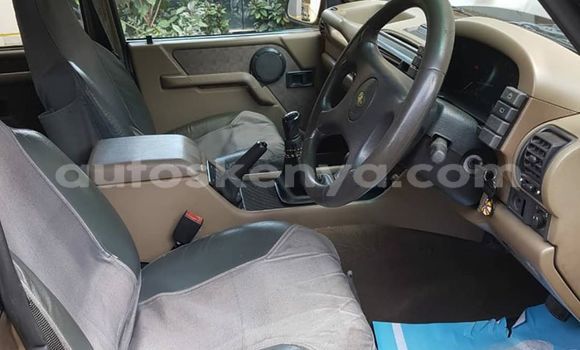 Buy Used Land Rover Defender Silver Car in Nairobi in Nairobi Buy Used Land Rover Defender Silver Car in Nairobi in Nairobi