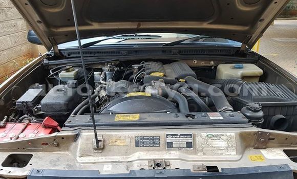 Buy Used Land Rover Defender Silver Car in Nairobi in Nairobi Buy Used Land Rover Defender Silver Car in Nairobi in Nairobi