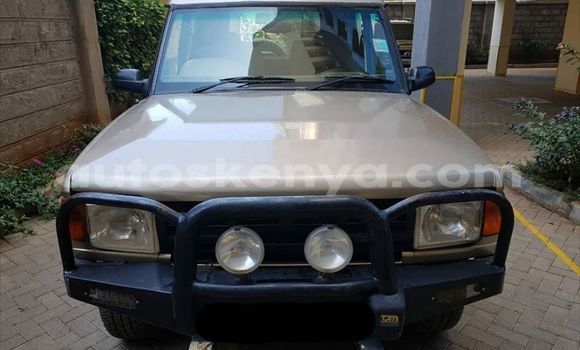 Buy Used Land Rover Defender Silver Car in Nairobi in Nairobi Buy Used Land Rover Defender Silver Car in Nairobi in Nairobi