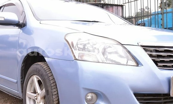 Oofamaa Toyota Premio Blue Makiinaa iti Nairobi keessatti Nairobi keessatti