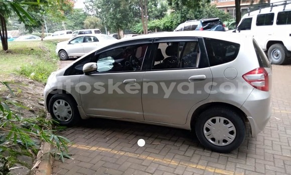 Buy Used Honda Fit Silver Car in Nairobi in Nairobi Buy Used Honda Fit Silver Car in Nairobi in Nairobi