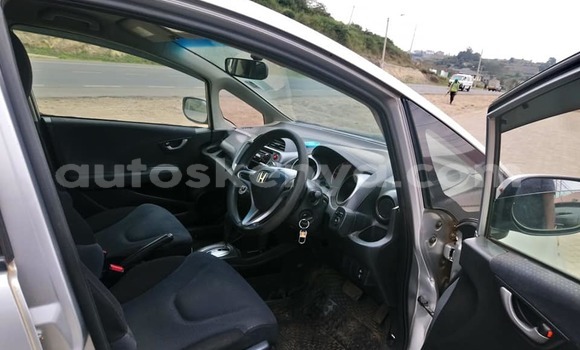 Buy Used Honda Fit Silver Car in Nairobi in Nairobi Buy Used Honda Fit Silver Car in Nairobi in Nairobi