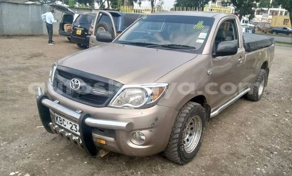 Nunua Ilio tumika Toyota Hilux Brown Gari ndani ya Nakuru nchini Bonde la Ufafanuzi Nunua Ilio tumika Toyota Hilux Brown Gari ndani ya Nakuru nchini Bonde la Ufafanuzi