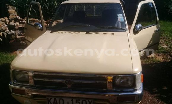 Buy Used Toyota Pickup Beige Car in Eldoret in Rift Valley