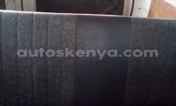 Oofamaa Toyota LiteAce White Makiinaa iti Bungoma keessatti West Kenya keessatti Oofamaa Toyota LiteAce White Makiinaa iti Bungoma keessatti West Kenya keessatti