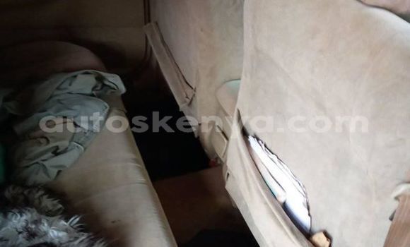 Oofamaa Toyota Corolla Silver Makiinaa iti Nairobi keessatti Nairobi keessatti Oofamaa Toyota Corolla Silver Makiinaa iti Nairobi keessatti Nairobi keessatti