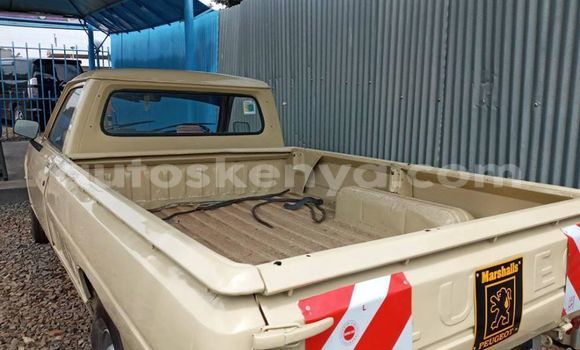 Oofamaa Peugeot 504 Beige Makiinaa iti Nairobi keessatti Nairobi keessatti Oofamaa Peugeot 504 Beige Makiinaa iti Nairobi keessatti Nairobi keessatti