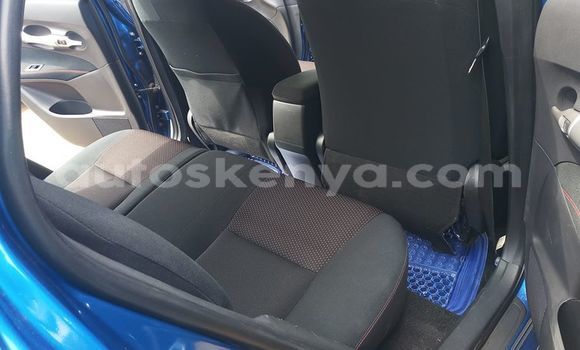 Oofamaa Toyota Auris Blue Makiinaa iti Nairobi keessatti Nairobi keessatti Oofamaa Toyota Auris Blue Makiinaa iti Nairobi keessatti Nairobi keessatti