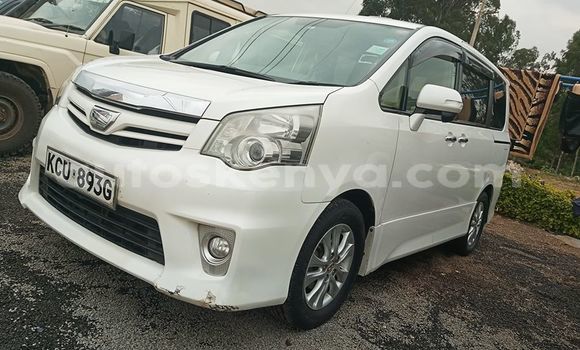 Buy Used Toyota Noah White Car in Nairobi in Nairobi
