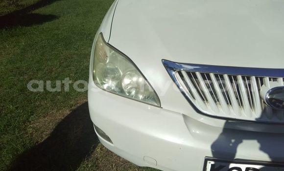 Oofamaa Toyota Harrier White Makiinaa iti Nairobi keessatti Nairobi keessatti Oofamaa Toyota Harrier White Makiinaa iti Nairobi keessatti Nairobi keessatti