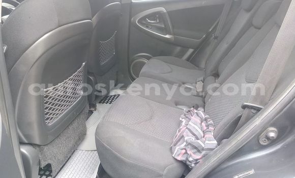 Oofamaa Toyota RAV4 Black Makiinaa iti Nairobi keessatti Nairobi keessatti Oofamaa Toyota RAV4 Black Makiinaa iti Nairobi keessatti Nairobi keessatti