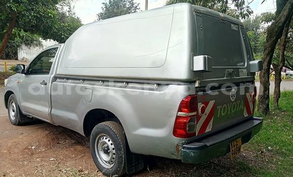 Oofamaa Toyota Hilux Silver Makiinaa iti Nairobi keessatti Nairobi keessatti Oofamaa Toyota Hilux Silver Makiinaa iti Nairobi keessatti Nairobi keessatti