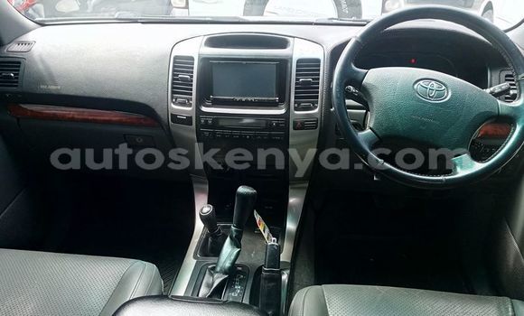 Oofamaa Toyota Land Cruiser Prado Silver Makiinaa iti Nairobi keessatti Nairobi keessatti Oofamaa Toyota Land Cruiser Prado Silver Makiinaa iti Nairobi keessatti Nairobi keessatti